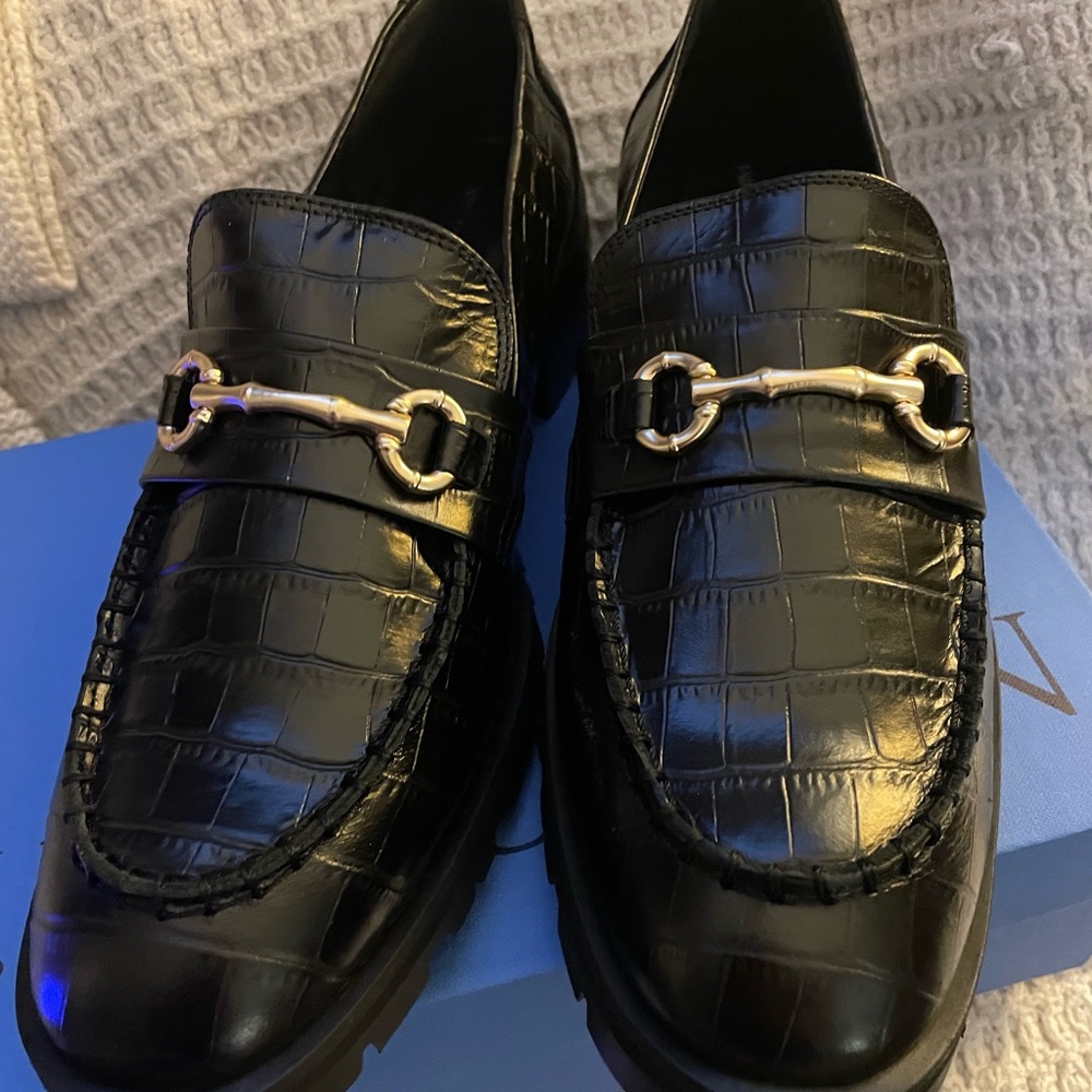 J. McLaughlin lug sole Monika black textured leather loafers, size 11M